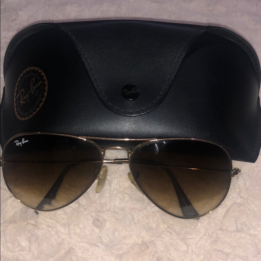 Women’s Ray Ban Aviator Sunglasses